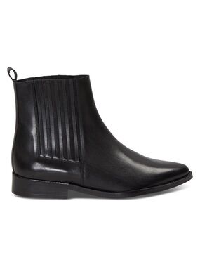 🖤 Black Leather Chelsea Boots 🖤
